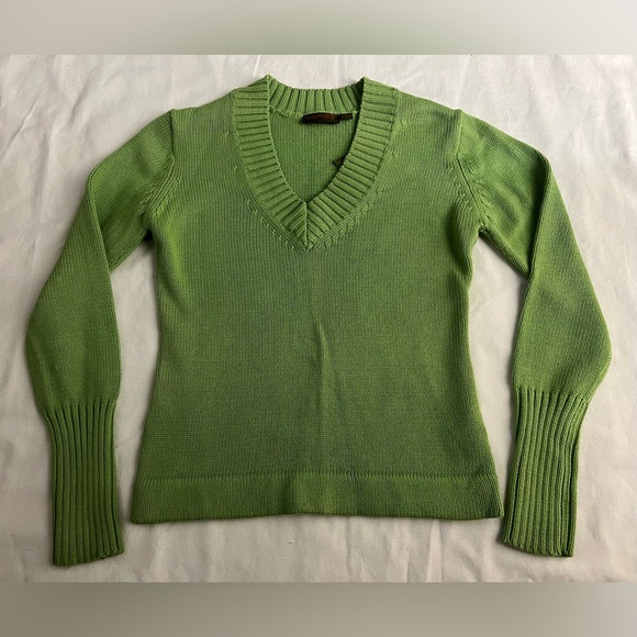 Timberland Sweaters - NWT Timberland Fitted V-Neck Sweater